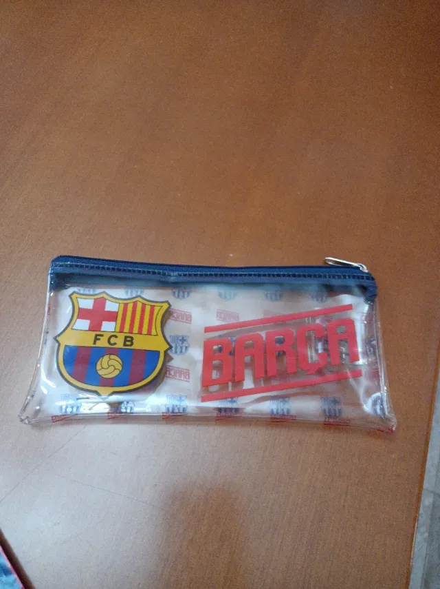 Bolsa,toalla y estuche juvenil sin estrenar