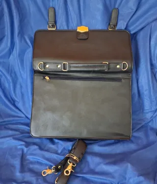 Elegante borsa in pelle Emporio Armani nero
