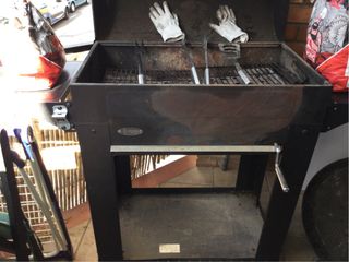 Barbacoa negra  marca imor