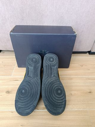 Nike Air Force 1 '07 Black University Gold