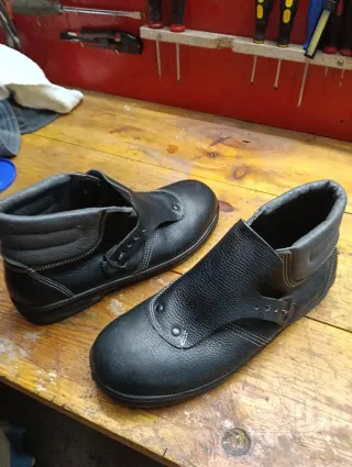 Botas de trabajo con puntera de hierro