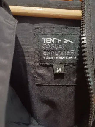 Chaqueta Cortavientos Negra y Amarilla