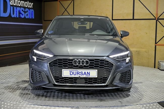 Audi A3 2023, foto 2