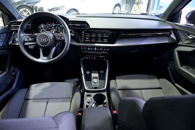 Audi A3 2023, foto 9