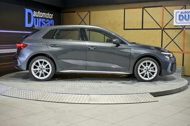 Audi A3 2023, foto 21