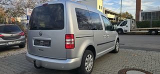 Volkswagen Caddy 2011