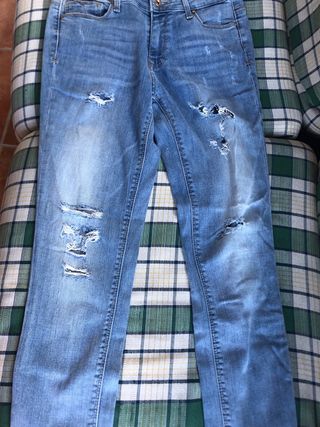 Jeans strappati donna