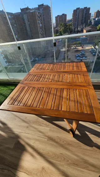 Mesa plegable de madera
