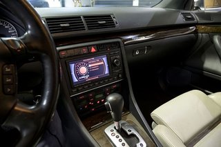 Audi S4   4.2 quattro tiptronic