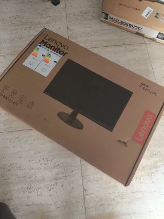 Monitor Lenovo