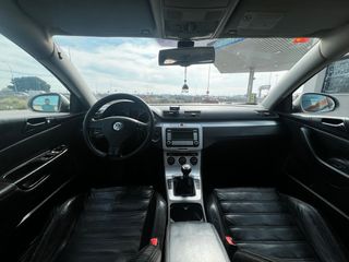 VW Passat 2.0 TDI muy económico 247.198km