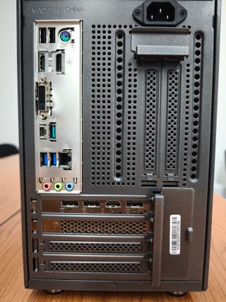 PC Gaming RX 6650XT i5-10500 16GB RAM 500GB NVMe