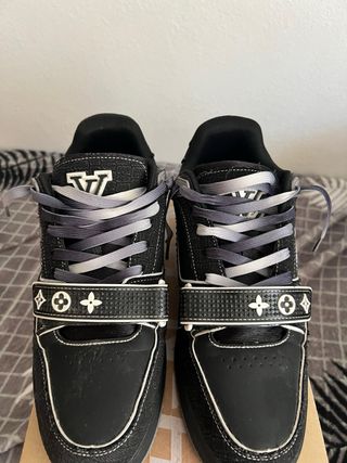 Zapatillas Louis Vuitton Negras y Grises