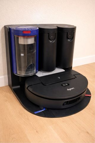 Dyson Spot+Scrub AI NUEVO A ESTRENAR