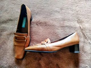 Botas de cuero negras para mujer