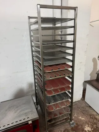 Carro de bandejas metálico