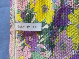 Bikini amarillo y estampado floral