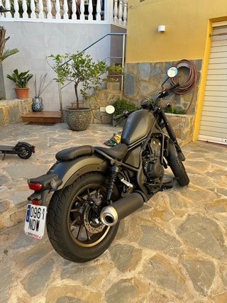 Honda CMX Rebel 500 Negra