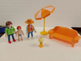 Playmobil Sofá, sombrilla y Figura