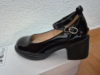 Zapato Mary Jane Doble Hebilla + Correas Perlas