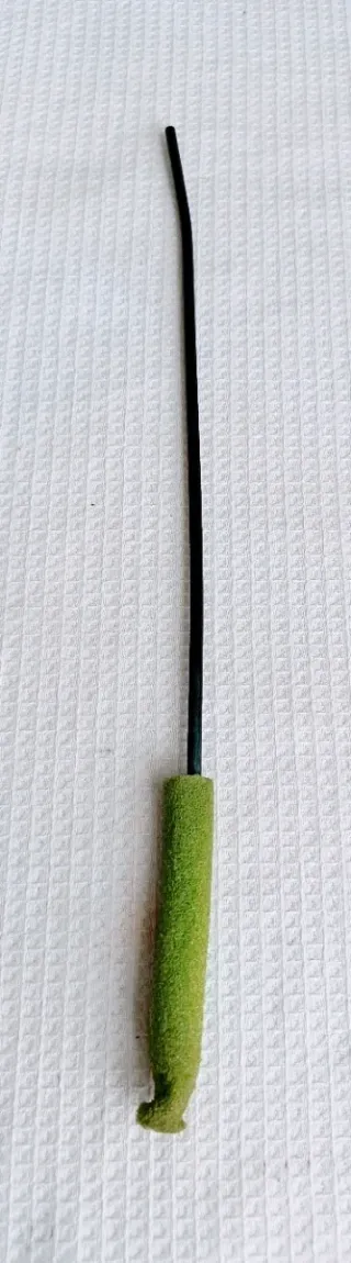 Flauta, funda Hello Kitty, libro y neceser.