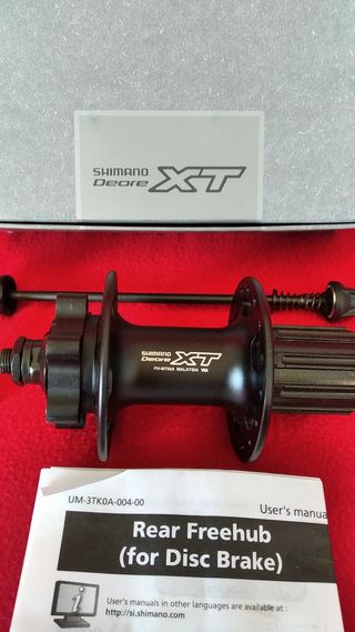 Shimano Deore XT Buje Trasero 9x135 32 FH-M756