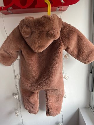 Buzo peluche marrón Zara Talla 68