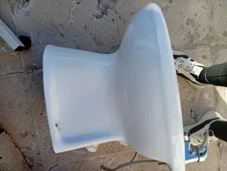 Bidé porcelana blanco con grifo incluido