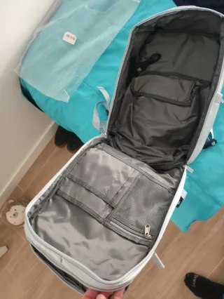 Mochila viaje cabina avión