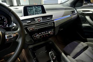 BMW X2   sDrive20dA