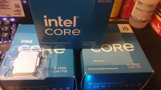 I5 12400 RX 5700 @ RAM 16gb @ Nvme SSD HDD 1.6tb