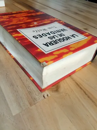 Libro "La hoguera de las vanidades"