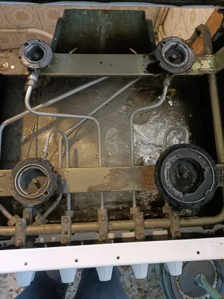 Cocina de gas EDESA con horno de gas.