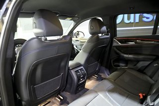 BMW X4   M40d