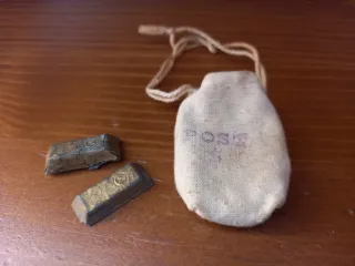 Bolsa de tela con 2 Lingotes oro Madelman sheriff.