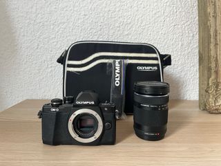 Olympus OM-D E-M10 Mark II + 40-150mm + bolsa