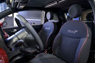 Fiat 500   Red 1.0 Hybrid 51KW 70 CV