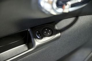 Fiat 500   Red 1.0 Hybrid 51KW 70 CV