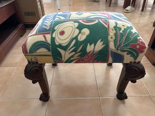 Banqueta tapizada floral