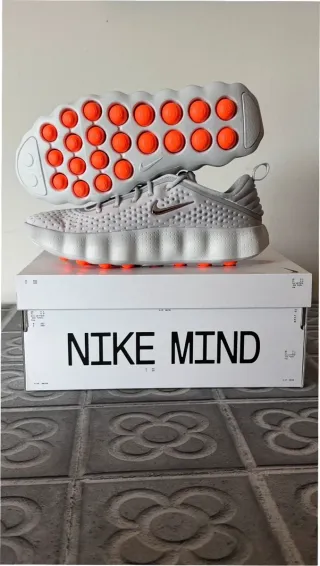 Nike Air Max 270 React Taglia 42
