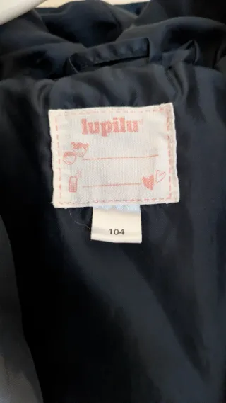 Casaco infantil com corações