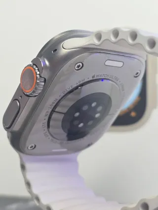 Reloj Apple Watch Ultra correa blanca
