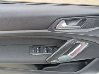 Peugeot 308 1.5EAT8 1.5BlueHdi 130Cv Garantía IVA