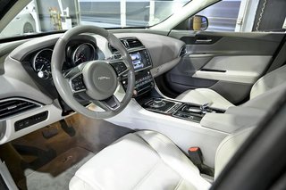 Jaguar XE   2.0I 147kW RWD Prestige Auto