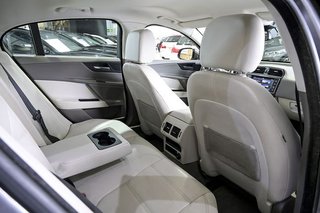 Jaguar XE   2.0I 147kW RWD Prestige Auto