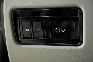 Jaguar XE   2.0I 147kW RWD Prestige Auto