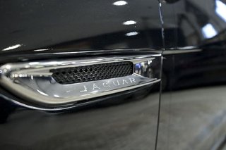Jaguar XF   2.0D 132kW 180CV Portfolio Auto