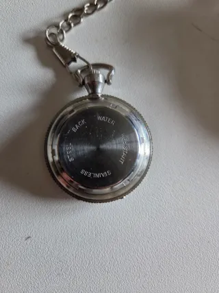 Reloj de bolsillo Jindi con cadena y funda
