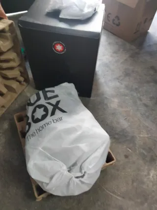 Grifo Cerveza Estrella Galicia  HUEBOX    en caja