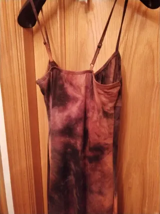 Vestido Tie Dye PrettyLittleThing